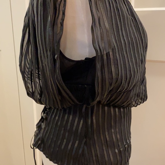 Black top by Anne Fontaine size 4 - Picture 5 of 9